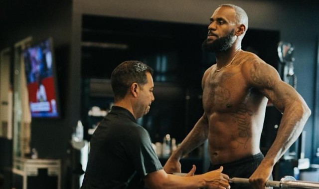 开云体育登录-舆论环境糟糕！名嘴直言：一辈子不和詹姆斯说话也没事！