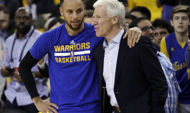 库里致谢大学恩师：人生需要伯乐慧眼识珠