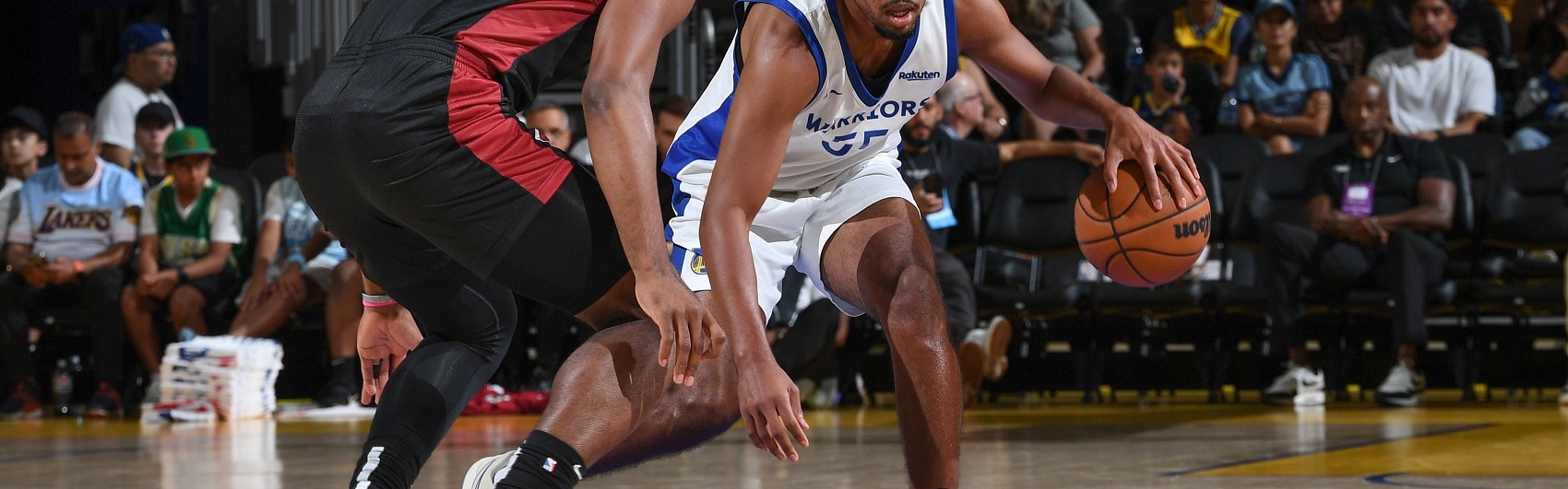 热火以Ex10合约引进后卫伊森-汤普森 季前赛阵容已达18人