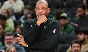 开云体育登录-里弗斯：我们接近成为极具攻击力的球队 抢好篮板会有出色表现