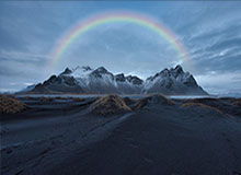 开云体育入口-巴列卡诺门将开大脚反击，拉提乌近距离射门被霍安神勇扑出